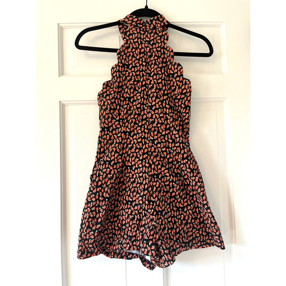 By Anthropologie Strawberry Scallop Halter Magic Fabric Romper US 0 UK 4 🍓 - Picture 6 of 10